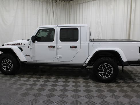 Used 2025 Jeep Gladiator Rubicon image 36