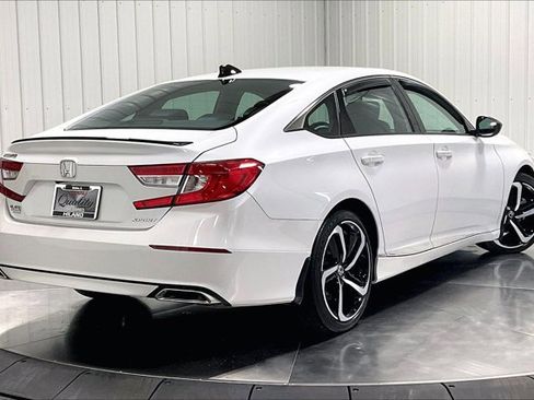 Used 2022 Honda Accord Sport image 13