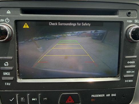 Used 2013 GMC Acadia SLE AWD/4WD image 23