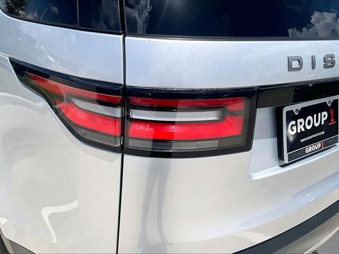 Used 2018 Land Rover Discovery HSE AWD/4WD image 28