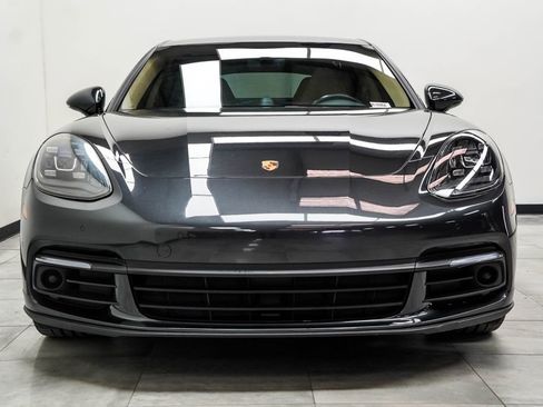 Used 2017 Porsche Panamera image 6