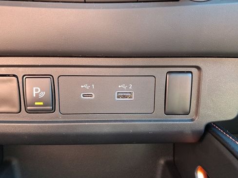 Used 2025 Nissan Frontier PRO-4X AWD/4WD image 27