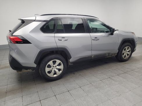 Used 2021 Toyota RAV4 LE FWD image 10