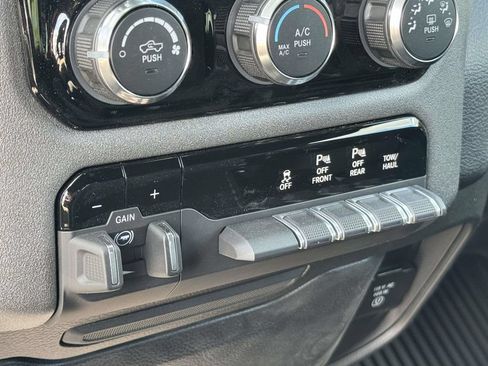 New 2026 RAM 1500 Classic Warlock AWD/4WD image 18
