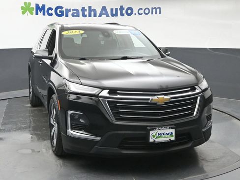 Used 2023 Chevrolet Traverse LT w/ LT Premium Package AWD/4WD image 5