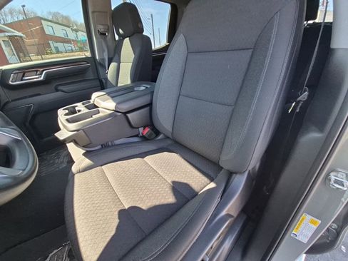 Used 2024 Chevrolet Silverado 1500 LT image 10