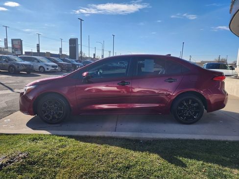 Used 2023 Toyota Corolla LE image 8