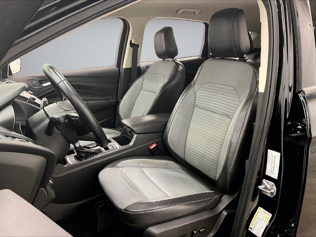 Used 2018 Ford Escape SE w/ SE Sport Appearance Package AWD/4WD image 20