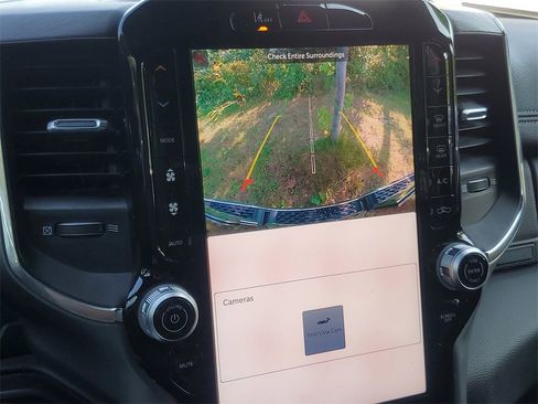 Used 2025 RAM 1500 Laramie image 23