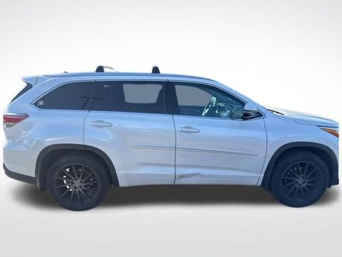 Used 2015 Toyota Highlander Limited Platinum AWD/4WD image 4