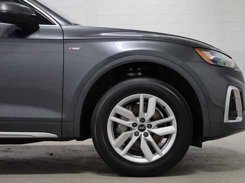Used 2023 Audi Q5 2.0T Premium w/ Convenience Package image 11