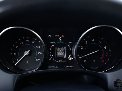 Used 2019 Jaguar XE image 28