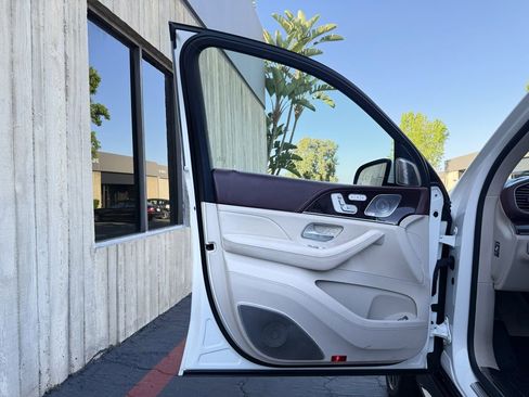 Used 2021 Mercedes-Benz Maybach GLS 600 4MATIC image 14