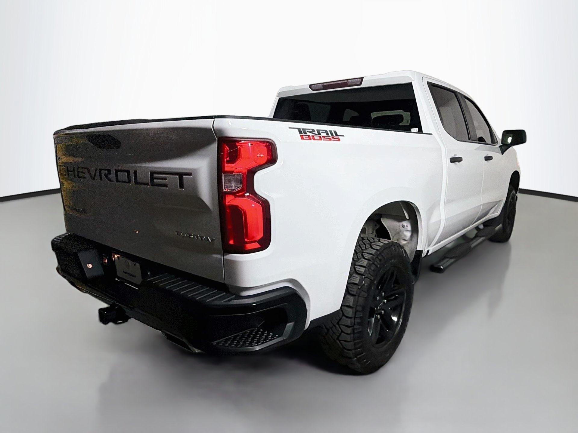 Used 2021 Chevrolet Silverado 1500 Custom Trail Boss AWD/4WD image 5