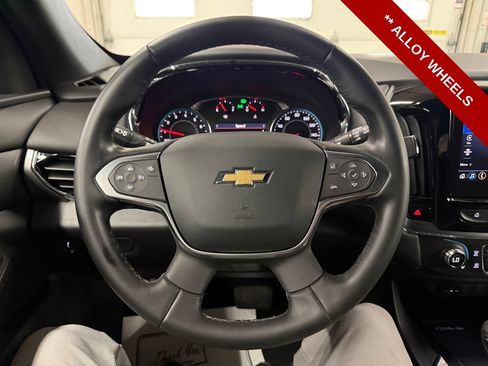 Used 2023 Chevrolet Traverse LT w/ Rear Camera Mirror Package AWD/4WD image 18