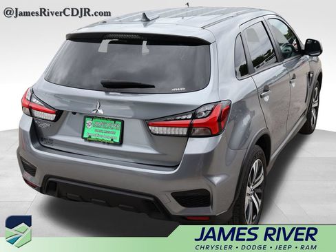 Used 2025 Mitsubishi Outlander Sport SE AWD/4WD image 6