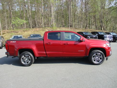 Used 2018 Chevrolet Colorado Z71 AWD/4WD image 4