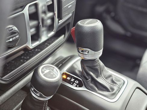 New 2026 Jeep Gladiator Sport image 15