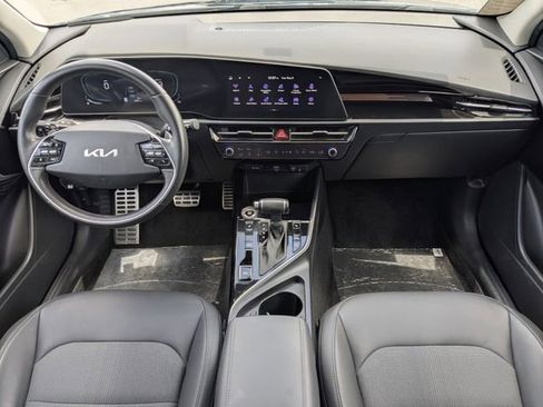 Certified 2023 Kia Niro EX Touring FWD image 18