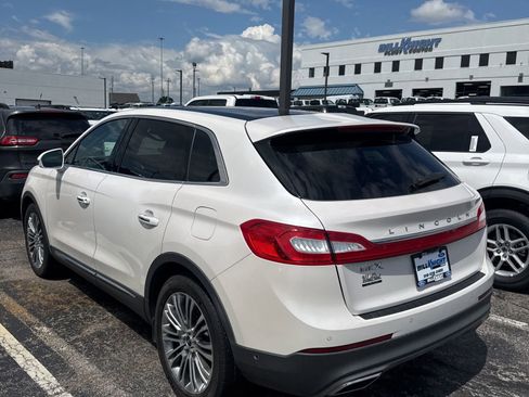 Used 2016 Lincoln MKX Reserve w/ Technology Package FWD image 4