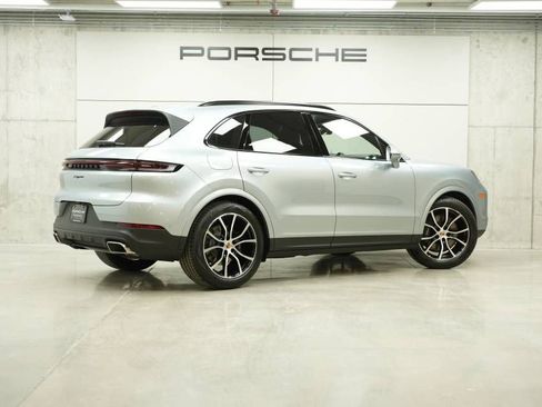 New 2026 Porsche Cayenne AWD/4WD image 7