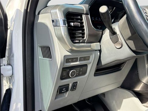 Used 2021 Ford F150 Lariat w/ Equipment Group 502A High image 11