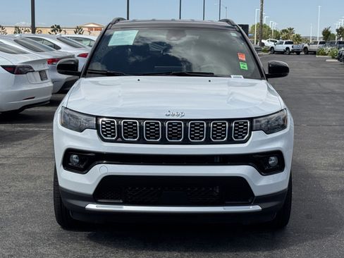 Used 2024 Jeep Compass Limited image 2