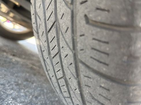 Used 2020 Jeep Renegade Latitude FWD image 14