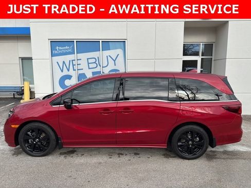 Used 2024 Honda Odyssey Sport image 5