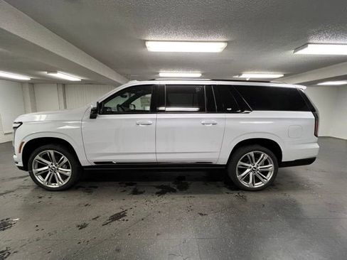New 2026 Cadillac Escalade ESV Sport w/ Touring Package AWD/4WD image 2