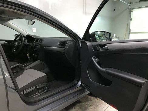Used 2017 Volkswagen Jetta S FWD image 12