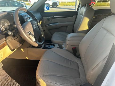 Used 2011 Hyundai Santa Fe Limited image 9