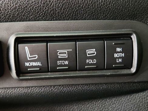 Used 2019 Ford Explorer Platinum AWD/4WD image 35