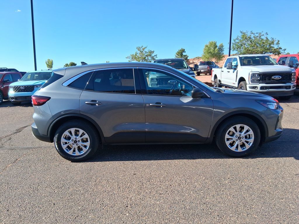 Used 2023 Ford Escape Active FWD image 6