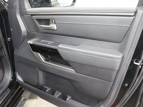 Used 2023 Toyota Tundra Limited AWD/4WD image 29