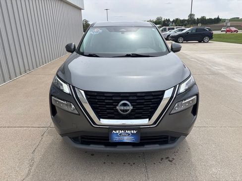 Used 2022 Nissan Rogue SV AWD/4WD image 2