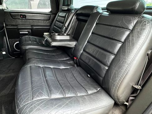 Used 2005 HUMMER H2 SUT w/ Preferred Equipment Group AWD/4WD image 20