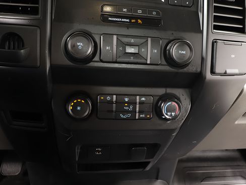 Used 2020 Ford F150 XL w/ Equipment Group 101A Mid RWD image 10