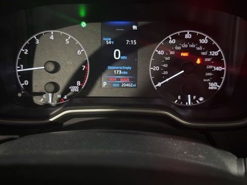 Used 2024 Toyota Corolla SE image 3
