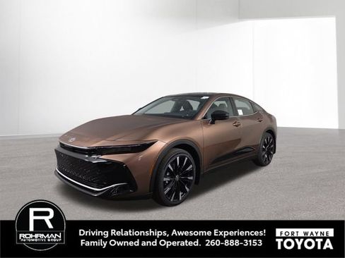 New 2026 Toyota Crown Platinum AWD/4WD image 2
