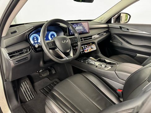 Used 2025 INFINITI QX60 Luxe image 11