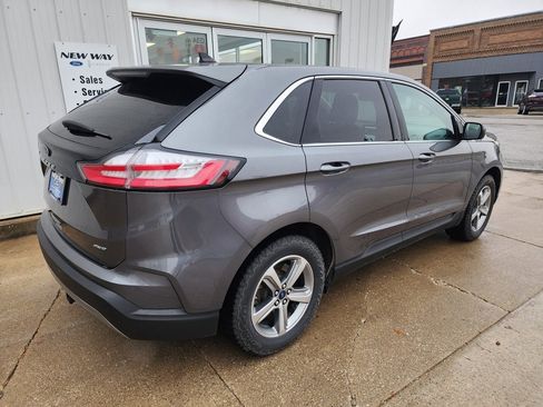 Used 2022 Ford Edge SEL w/ Convenience Package image 6