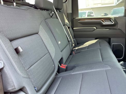 New 2025 GMC Sierra 2500 SLE w/ SLE Value Package; image 25