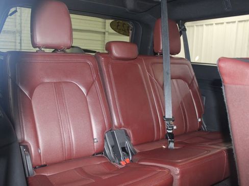 Used 2023 Ford Expedition Max Limited image 35