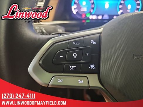 Used 2024 Volkswagen Atlas SE AWD/4WD image 20