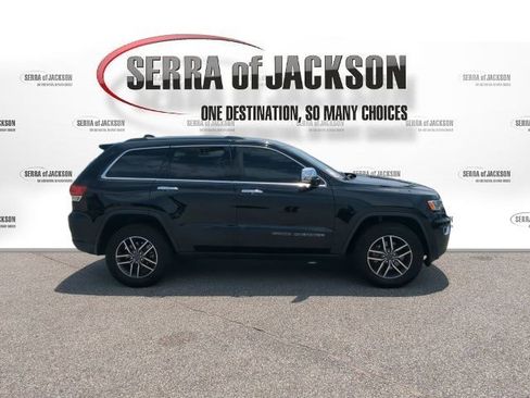 Used 2020 Jeep Grand Cherokee Limited AWD/4WD image 9