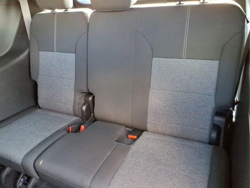 Used 2025 GMC Acadia Elevation FWD image 18