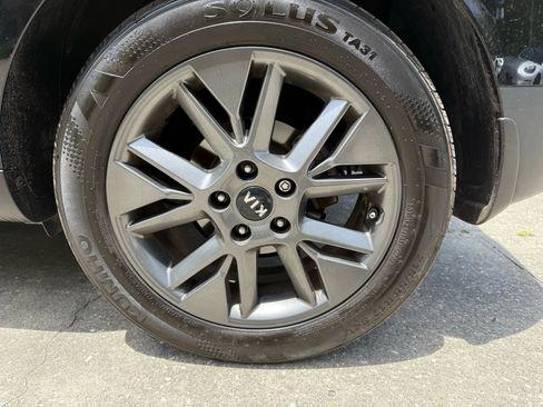 Used 2021 Kia Soul S image 11