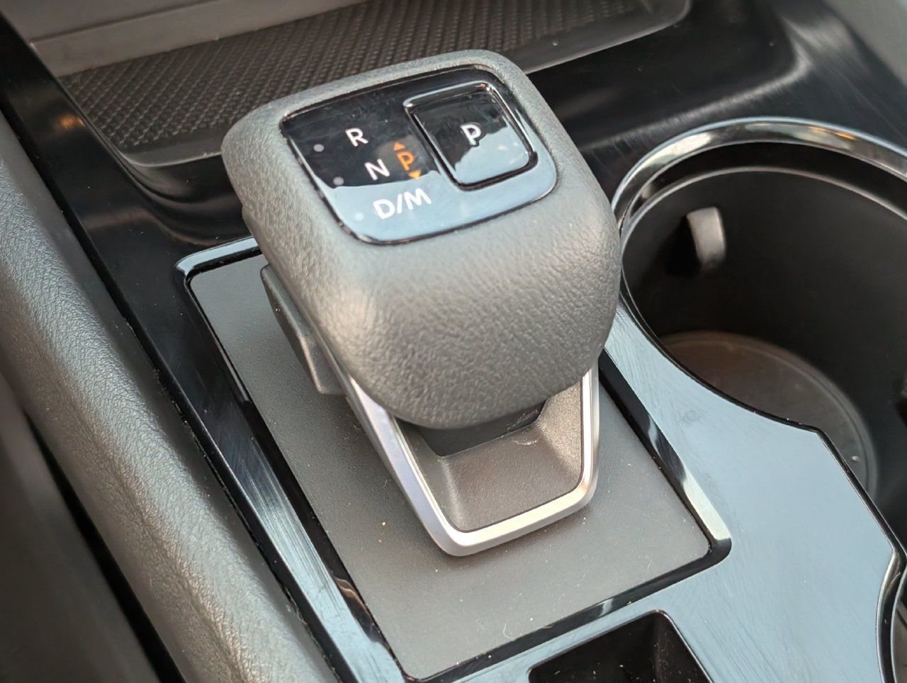 Certified 2025 Nissan Rogue SV w/ SV Premium Package FWD image 21