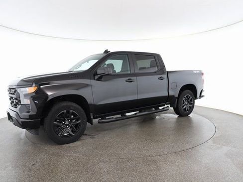 Used 2023 Chevrolet Silverado 1500 Custom w/ Rally Edition image 3